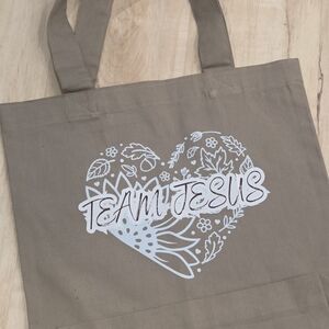Team Jesus Heart Print Tote Bag - Taupe